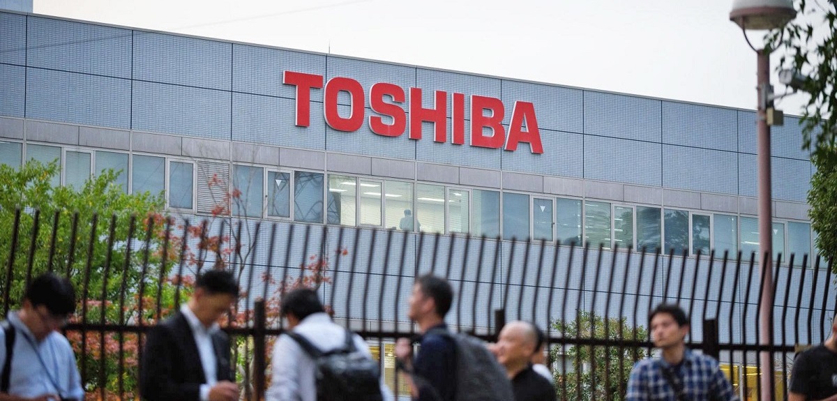 Кто производит телевизоры Toshiba?